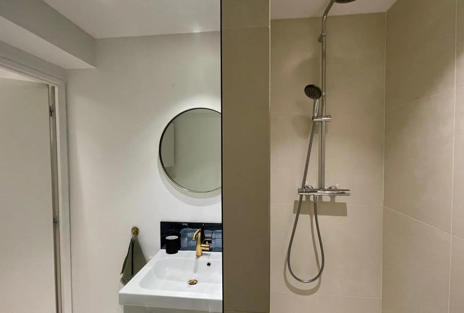 Apt 4 Guests Moderne Place Breteuil Paris 0*,